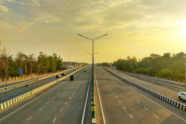 Travel Time between Delhi and Dalhousie