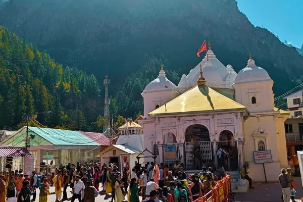 Delhi to Gangotri Tempo Traveller