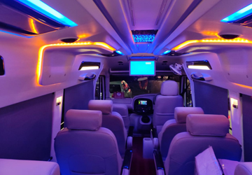 20 Seater Tempo Traveller in Delhi