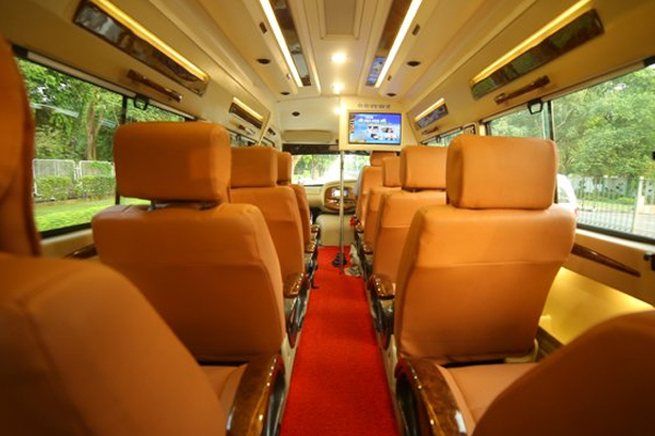 9 Seater Tempo Traveller